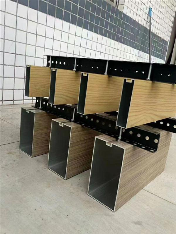 �X��ͨ���